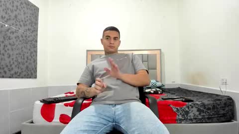 SIMON KELER online show from 02/18/26, 01:01