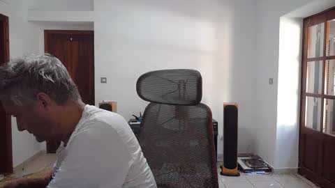 Simon online show from 09/24/25, 12:52