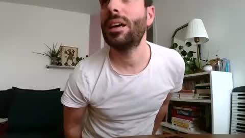 Snapshot of simonxtem chatting on 01/13/26, 01:49 Simonxtem online show from 01/13/26, 01:49