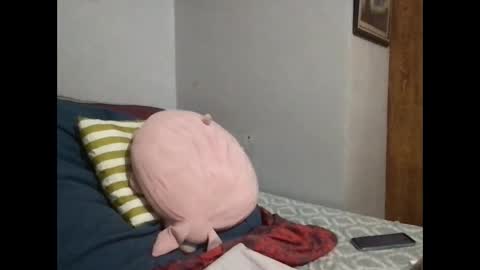 Snapshot of simplecity45 chatting on 02/01/25, 03:19 Carolyn online show from 02/01/25, 03:19