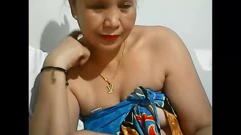 Snapshot of simplecity45 chatting on 11/16/25, 05:13 Carolyn online show from 11/16/25, 05:13