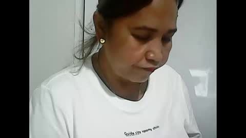 Snapshot of simplecity45 chatting on 11/26/25, 11:22 Carolyn online show from 11/26/25, 11:22