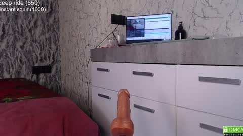 regina online show from 03/03/25, 01:20