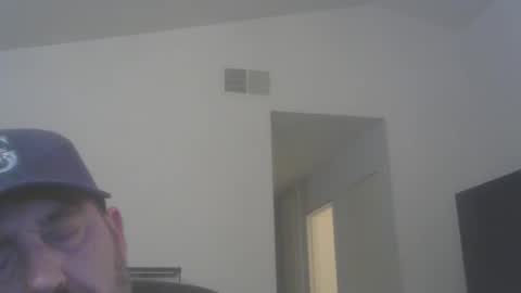 Snapshot of simplesamesq chatting on 12/25/24, 04:54 simplesamesq online show from 12/25/24, 04:54