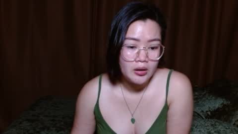 Snapshot of simply_niki chatting on 05/02/26, 10:09 zia online show from 05/02/26, 10:09