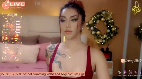 Snapshot of simplyjullia chatting on 12/10/24, 09:22 online show from 12/10/24, 09:22