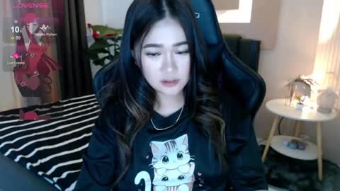 Adrianna Fowler online show from 11/11/25, 01:05