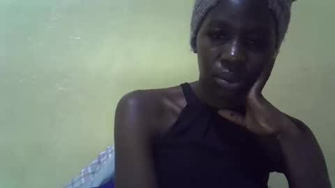 Snapshot of simplyloy33 chatting on 04/18/26, 07:58 simplyloy33 online show from 04/18/26, 07:58