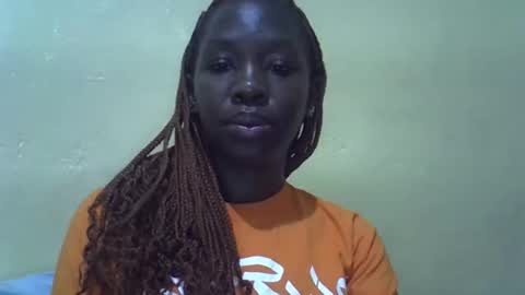 Snapshot of simplyloy33 chatting on 05/06/26, 01:47 simplyloy33 online show from 05/06/26, 01:47