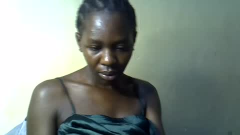 Snapshot of simplyloy33 chatting on 06/26/26, 07:13 simplyloy33 online show from 06/26/26, 07:13