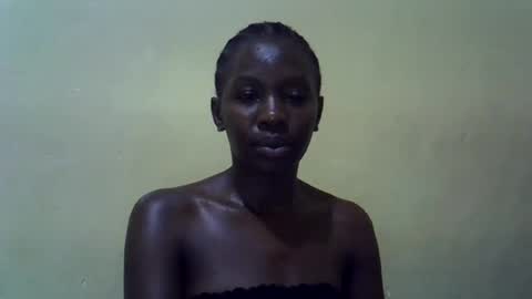 Snapshot of simplyloy33 chatting on 07/06/26, 03:03 simplyloy33 online show from 07/06/26, 03:03