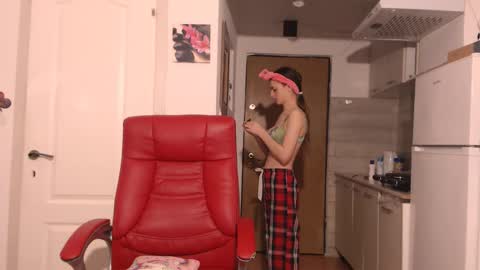 simyhvn online show from 02/09/26, 06:28