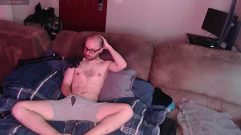 Snapshot of sin_lord chatting on 06/09/26, 10:43 Husky Dad online show from 06/09/26, 10:43