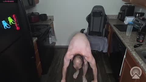 Snapshot of sin_lord chatting on 06/27/26, 12:37 Husky Dad online show from 06/27/26, 12:37