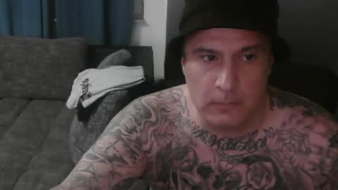 sinalco1975 online show from 11/04/25, 01:16