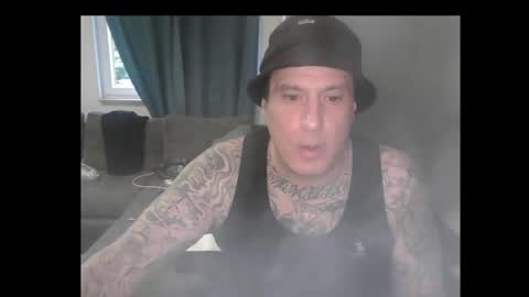 sinalco1975 online show from 05/17/26, 03:59