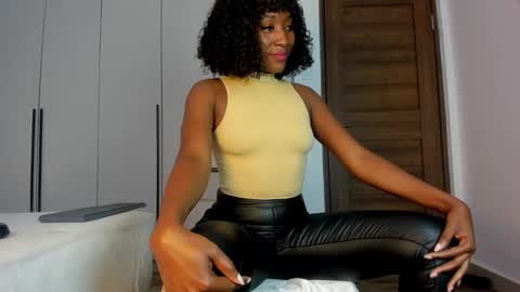 sincerre9_tara online show from 10/18/25, 10:49