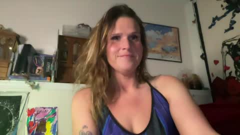 Snapshot of sinderleeisagoodgirl chatting on 04/11/26, 05:56 sinderleeisagoodgirl online show from 04/11/26, 05:56