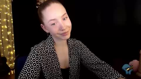 Sindi online show from 02/10/26, 02:21