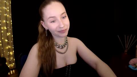 Sindi online show from 04/09/26, 08:42