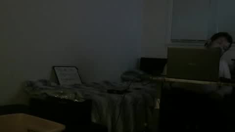 Snapshot of singledude_69 chatting on 12/08/24, 09:57 SingleDude 69 online show from 12/08/24, 09:57