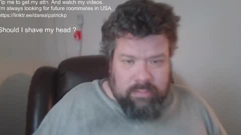 Snapshot of singledude_69 chatting on 10/31/25, 06:31 SingleDude 69 online show from 10/31/25, 06:31