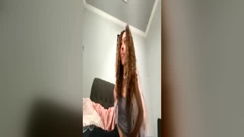 Snapshot of sinn3er chatting on 06/18/26, 02:34 sinn3er online show from 06/18/26, 02:34