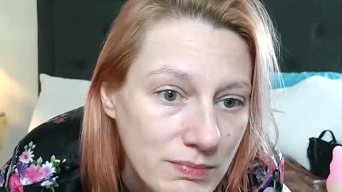 Snapshot of sinnamonstickxxx chatting on 01/20/25, 06:53 Sinnamon online show from 01/20/25, 06:53