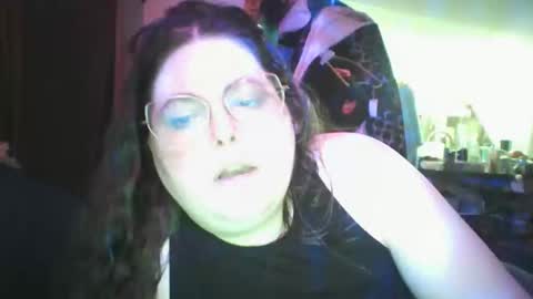 Snapshot of siofra chatting on 03/01/25, 06:35 Siofra online show from 03/01/25, 06:35