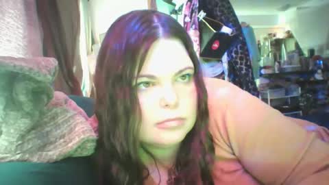 Snapshot of siofra chatting on 03/05/25, 03:18 Siofra online show from 03/05/25, 03:18