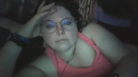 Snapshot of siofra chatting on 09/17/25, 07:43 Siofra online show from 09/17/25, 07:43