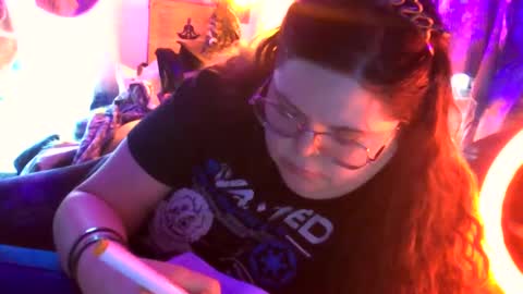 Snapshot of siofra chatting on 09/23/25, 01:14 Siofra online show from 09/23/25, 01:14