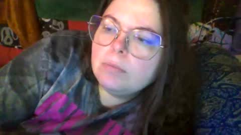 Snapshot of siofra chatting on 10/23/25, 02:27 Siofra online show from 10/23/25, 02:27