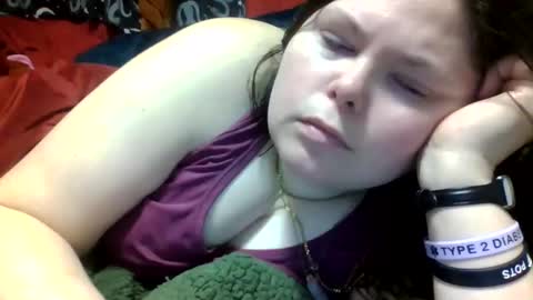 Snapshot of siofra chatting on 10/29/25, 08:43 Siofra online show from 10/29/25, 08:43