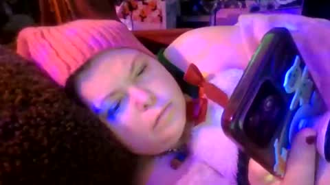 Snapshot of siofra chatting on 01/09/26, 01:52 Siofra online show from 01/09/26, 01:52