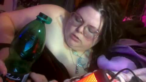 Snapshot of siofra chatting on 02/14/26, 10:39 Siofra online show from 02/14/26, 10:39