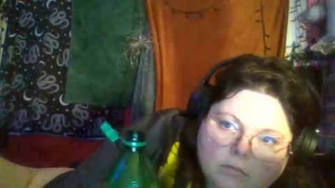 Snapshot of siofra chatting on 02/25/26, 08:46 Siofra online show from 02/25/26, 08:46