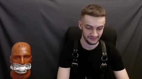 Snapshot of sir_damien chatting on 12/04/24, 08:40 Sir Damien online show from 12/04/24, 08:40