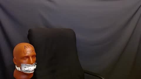 Snapshot of sir_damien chatting on 12/08/24, 08:47 Sir Damien online show from 12/08/24, 08:47