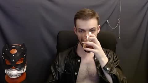 Snapshot of sir_damien chatting on 01/14/25, 04:50 Sir Damien online show from 01/14/25, 04:50