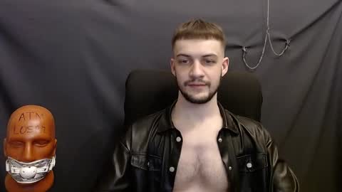 Snapshot of sir_damien chatting on 01/22/25, 08:17 Sir Damien online show from 01/22/25, 08:17