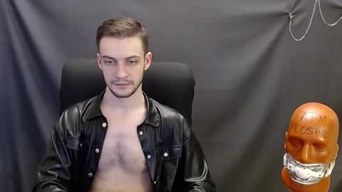 Snapshot of sir_damien chatting on 02/08/25, 02:36 Sir Damien online show from 02/08/25, 02:36