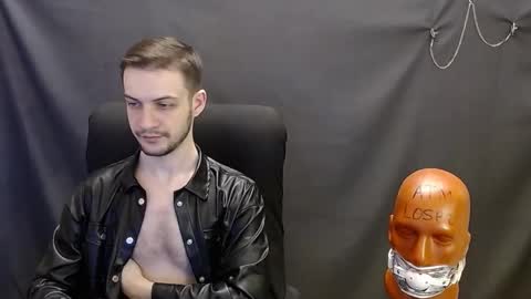 Snapshot of sir_damien chatting on 02/08/25, 08:21 Sir Damien online show from 02/08/25, 08:21