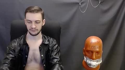 Snapshot of sir_damien chatting on 02/16/25, 02:31 Sir Damien online show from 02/16/25, 02:31