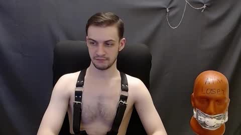 Snapshot of sir_damien chatting on 02/28/25, 03:26 Sir Damien online show from 02/28/25, 03:26