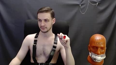 Snapshot of sir_damien chatting on 02/28/25, 08:39 Sir Damien online show from 02/28/25, 08:39