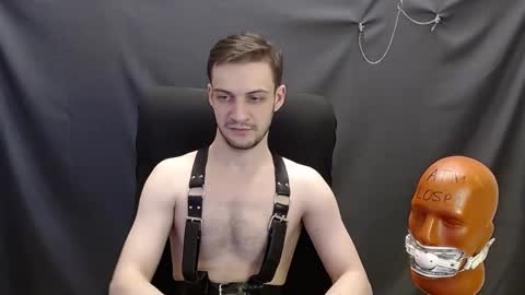 Snapshot of sir_damien chatting on 03/01/25, 03:32 Sir Damien online show from 03/01/25, 03:32