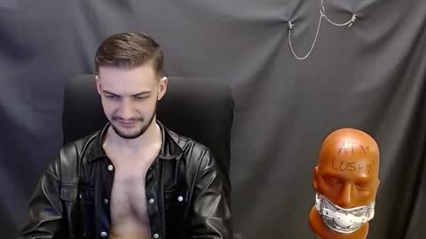 Snapshot of sir_damien chatting on 03/09/25, 03:22 Sir Damien online show from 03/09/25, 03:22