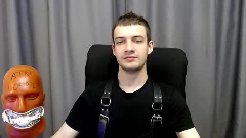 Snapshot of sir_damien chatting on 09/13/25, 02:44 Sir Damien online show from 09/13/25, 02:44