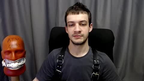 Snapshot of sir_damien chatting on 10/04/25, 08:40 Sir Damien online show from 10/04/25, 08:40